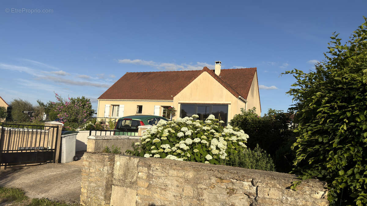 Pavillon de plain pied avec grand terrain à Coutarnoux (89440) au prix de 184 575 € F.A.I. - photo 30