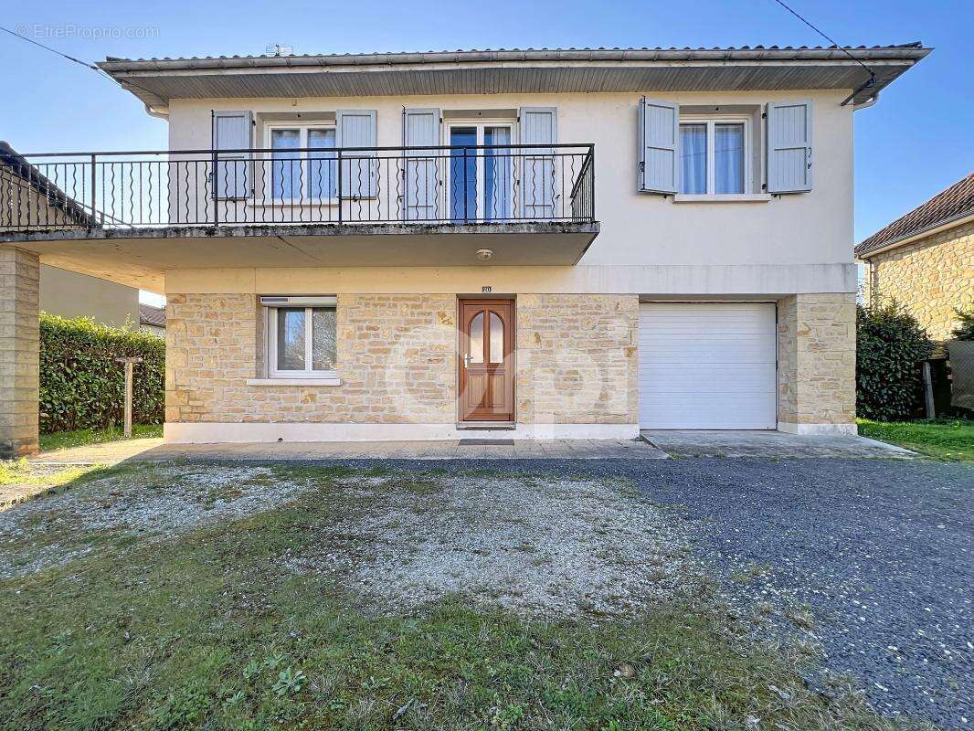 Maison à TERRASSON-LAVILLEDIEU