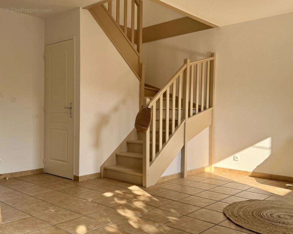 Maison à BOUILLARGUES