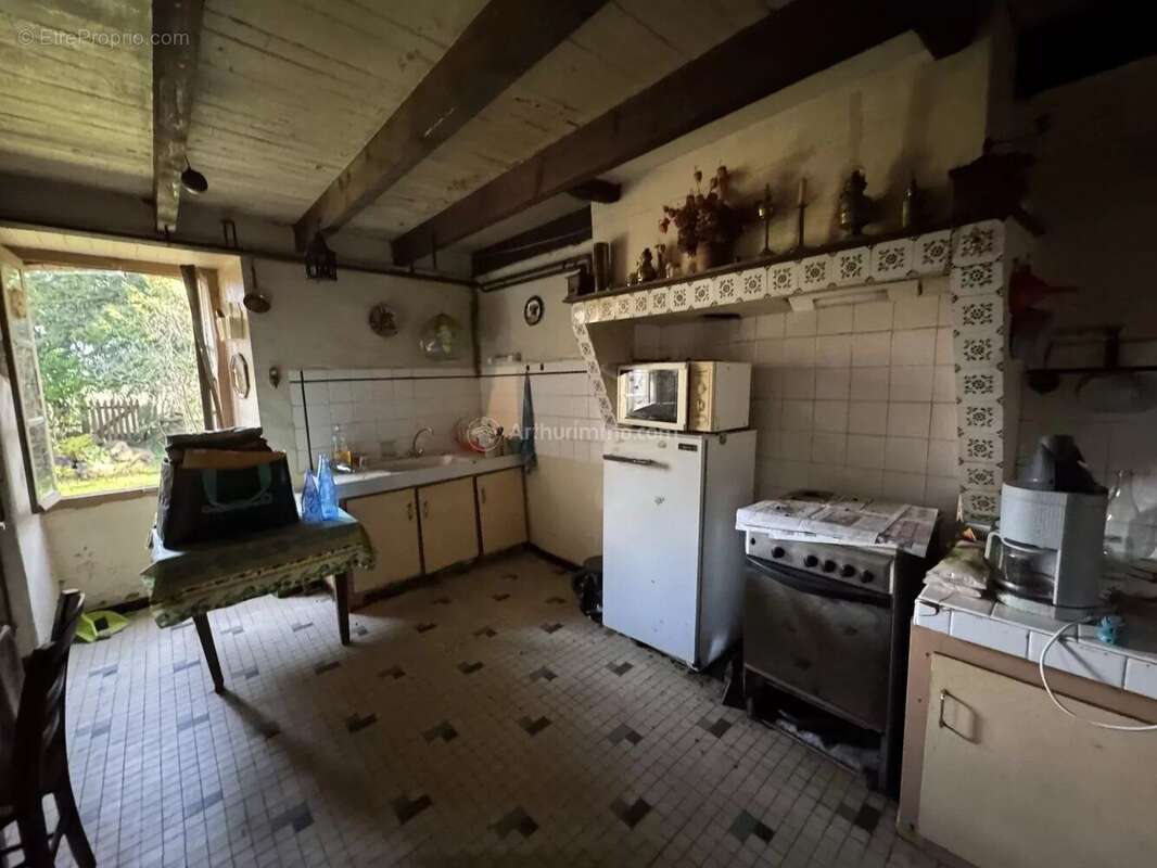 Maison à MIRANDOL-BOURGNOUNAC