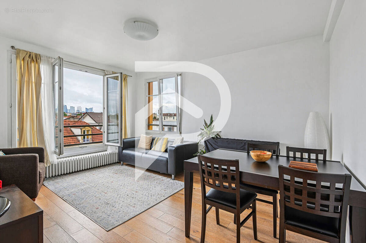 Appartement à COLOMBES