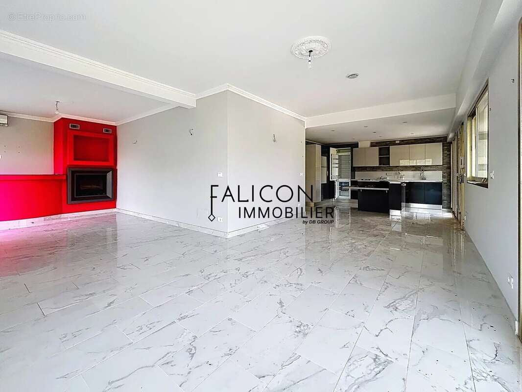 Maison à TOURRETTE-LEVENS