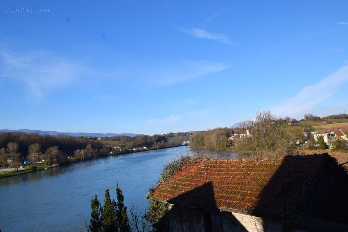 Appartement à SEYSSEL