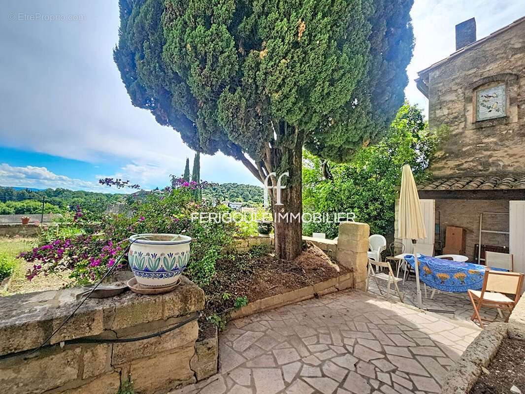Maison à VILLENEUVE-LES-AVIGNON