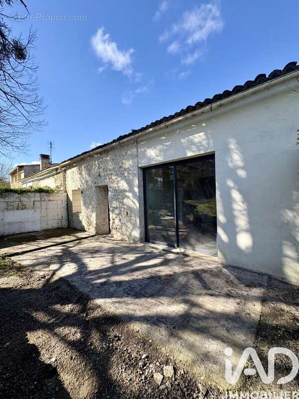 Photo 2 - Maison à VILLEGOUGE