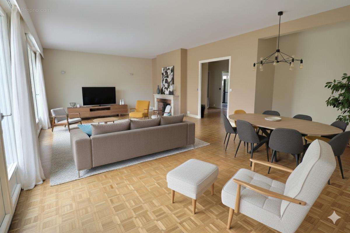 Appartement à SAINT-NOM-LA-BRETECHE