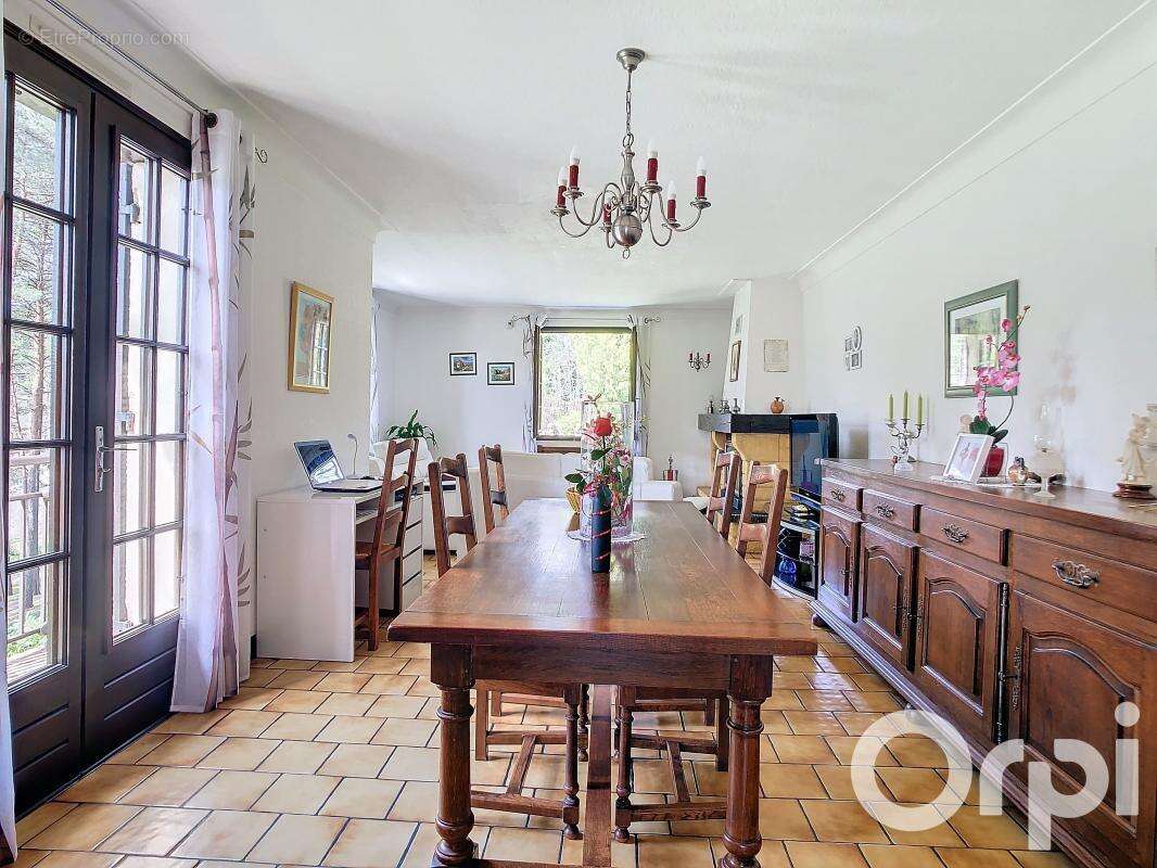 Maison à CHANCELADE