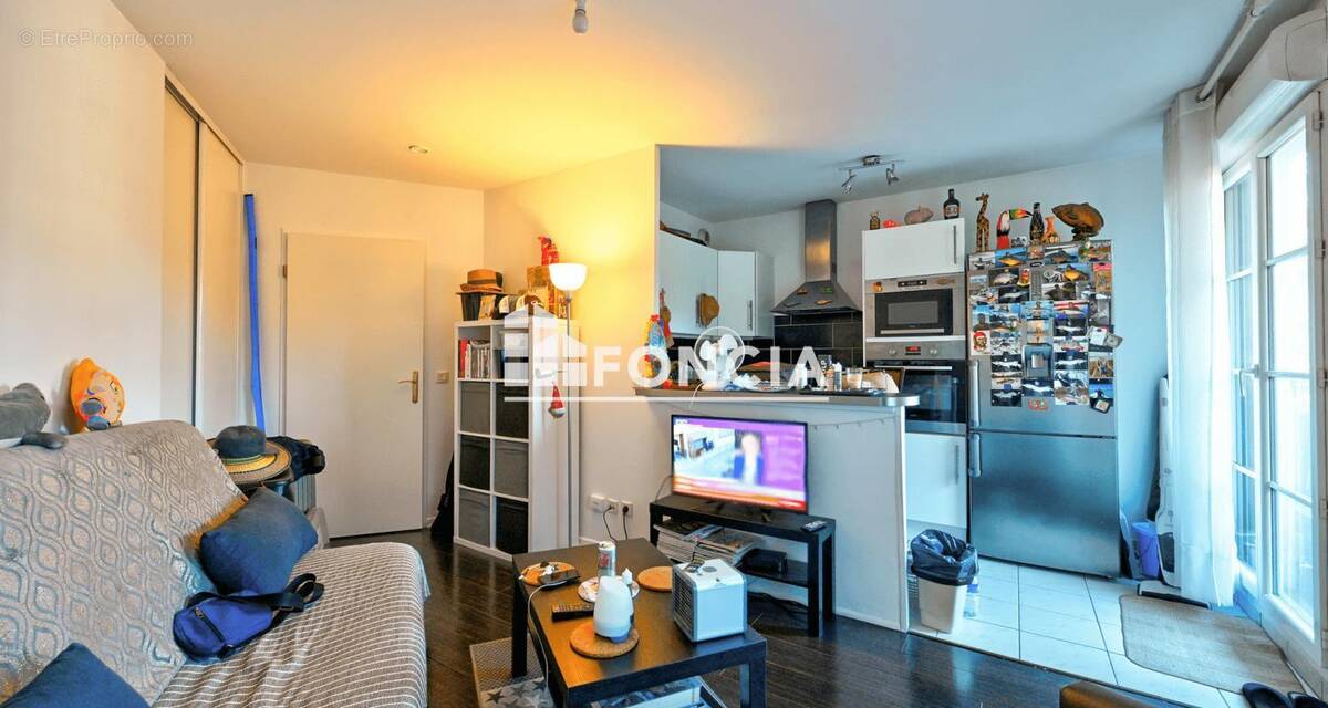 Appartement à FONTENAY-LE-FLEURY