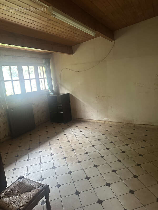 Maison à SAINT-PRIEST-TAURION