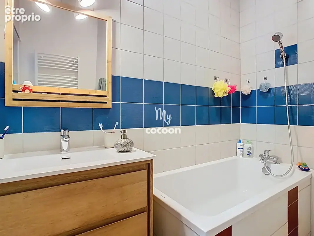 LYON 02 - CARNOT - T3 bis - 81.04 m2 - photo 6