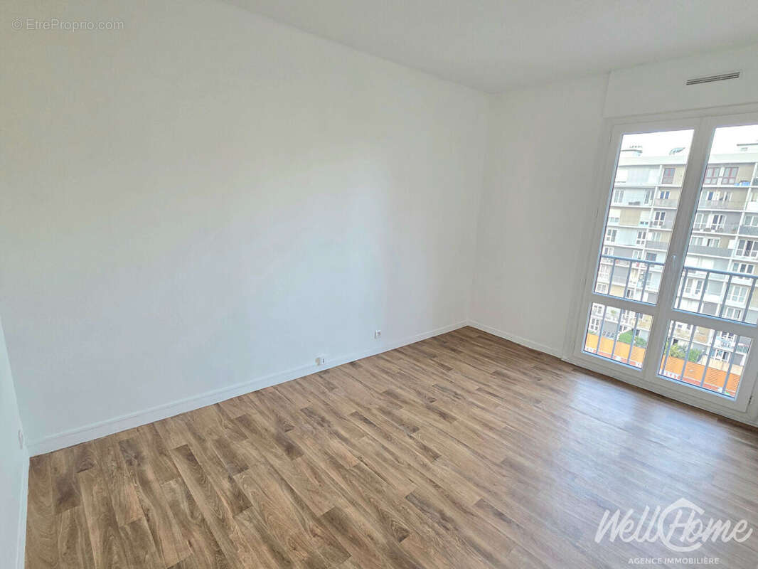 Appartement à SAINT-OUEN-L'AUMONE