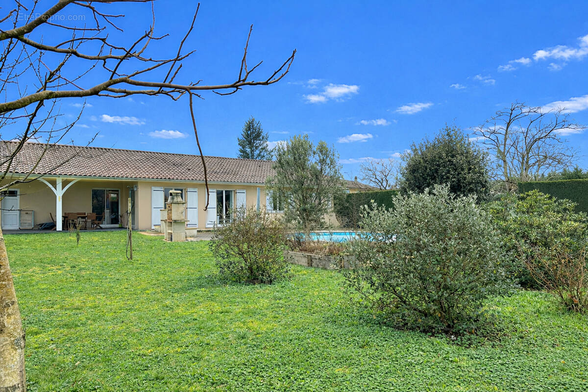Maison à SAINT-EMILION