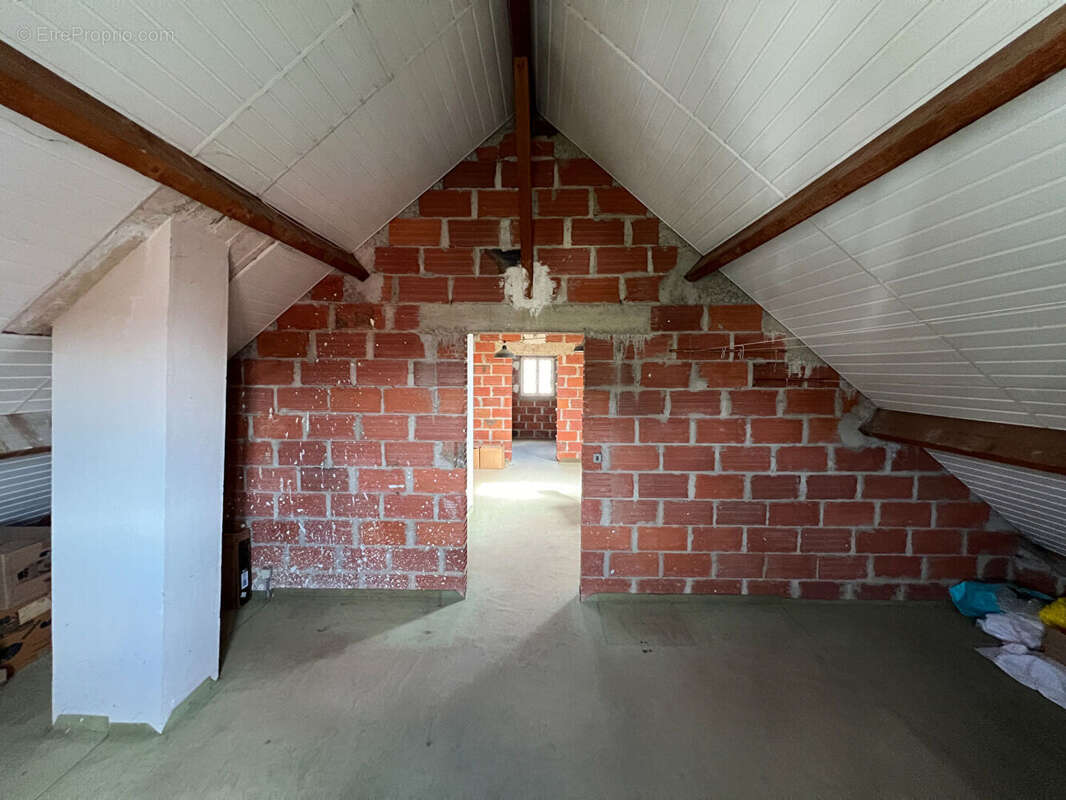 Maison à CREGY-LES-MEAUX