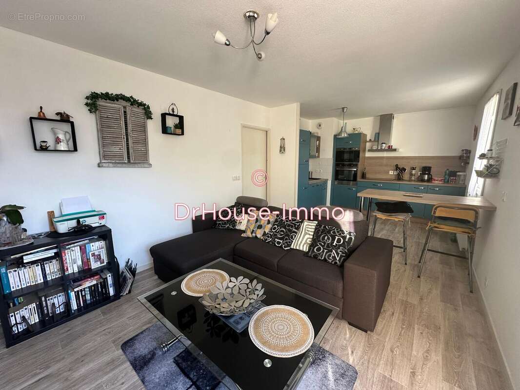 Appartement à PAREMPUYRE