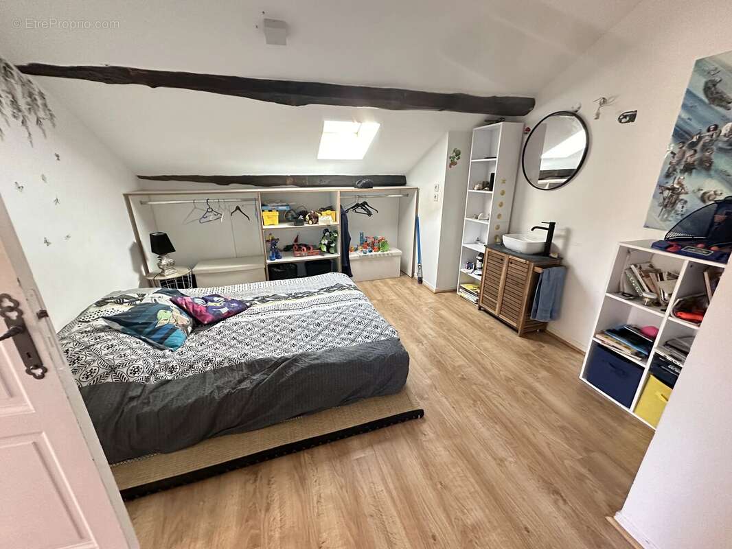 Maison à SAINT-ASTIER