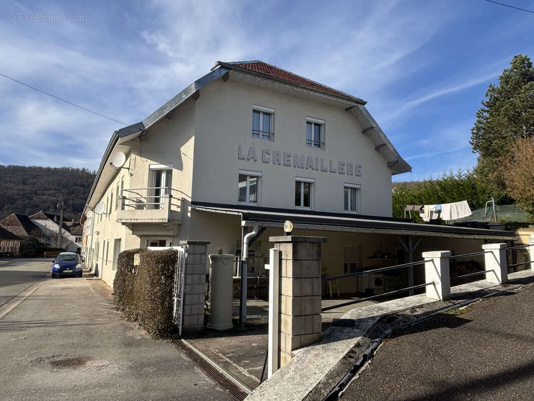 Appartement à HYEVRE-PAROISSE