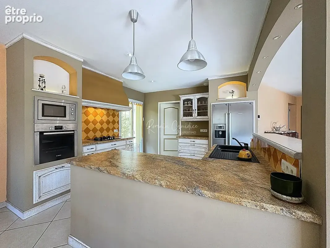 Villa f5 148 m2 avec ascenseur sur terrain de 1014 m2 - photo 9