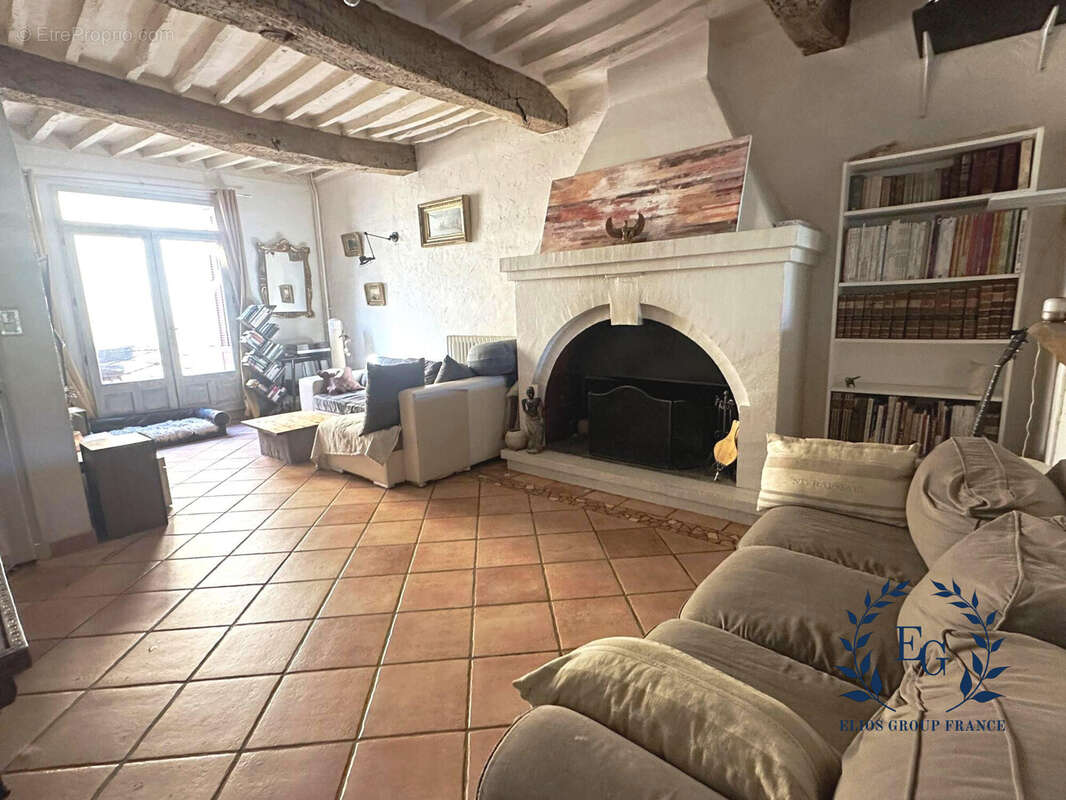 Maison à ROUGIERS