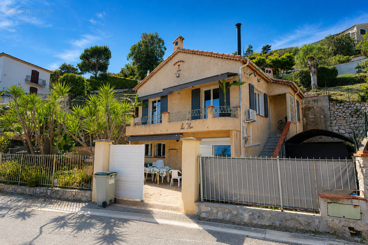 Maison à MANDELIEU-LA-NAPOULE