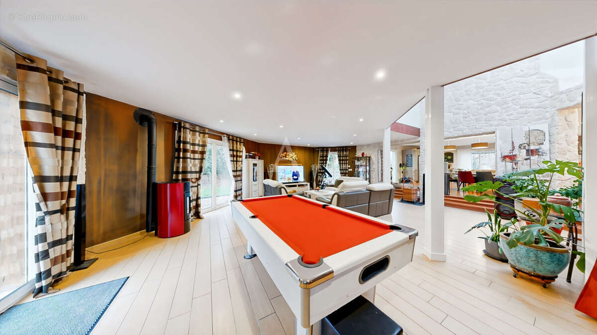 Maison moderne  chambres sous-sol dressing piscine - photo 10