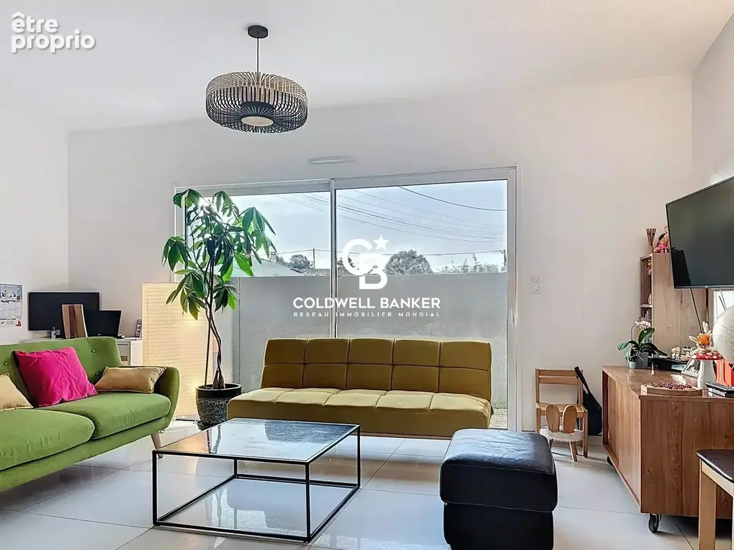 Maison contemporaine avec garage - La vie au coeur du bourg à proximité de la plage. - photo 9