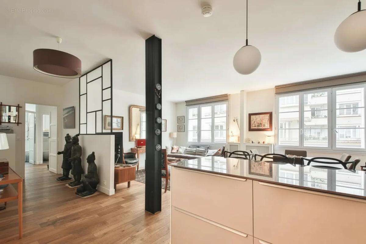 Appartement à ISSY-LES-MOULINEAUX
