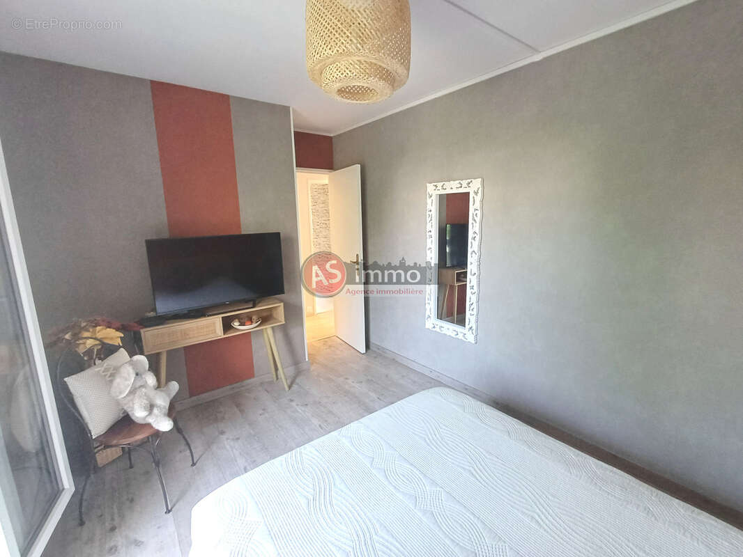 Appartement à GREGES