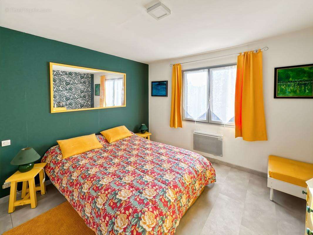 Maison à SAINT-ASTIER