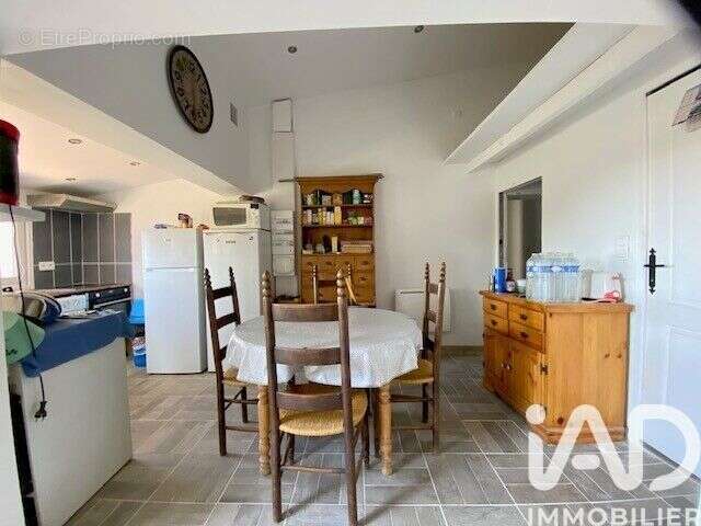 Maison 80 m² à Puymeras  - photo 7