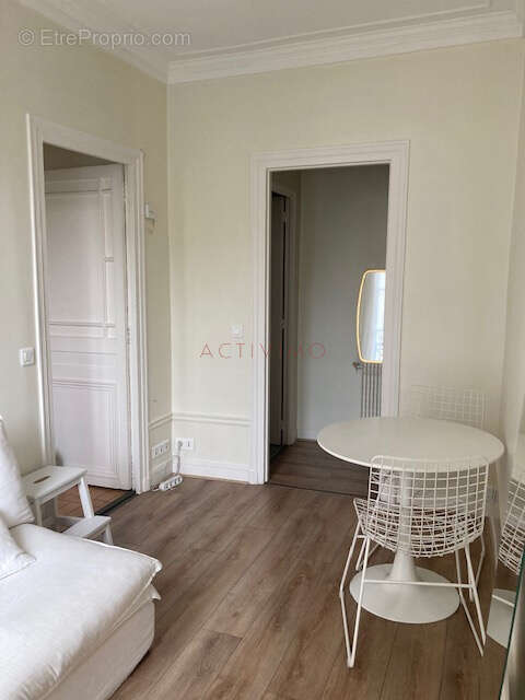 Appartement à PARIS-7E
