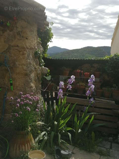 Maison à MALAUCENE