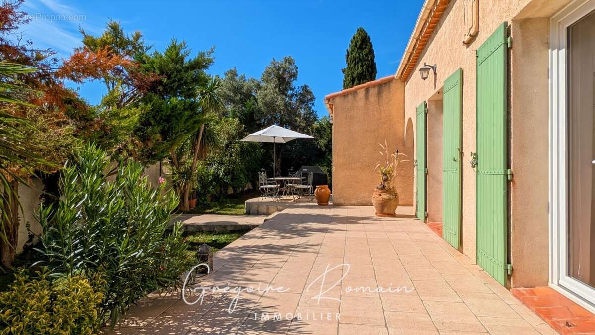 Maison à SAINT-CHAMAS