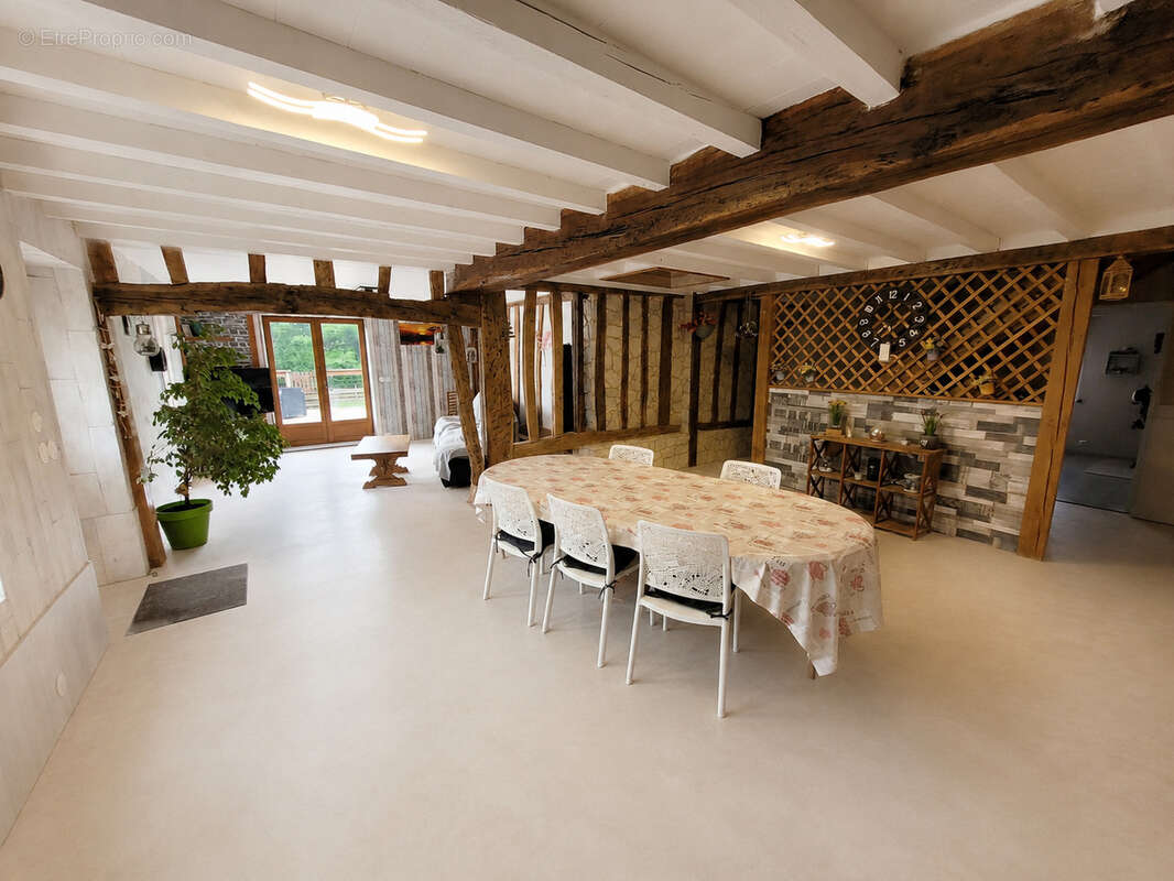 Maison à COCUMONT