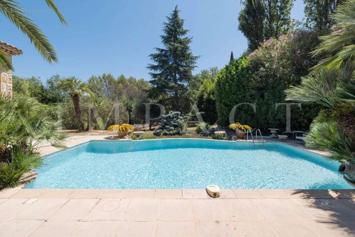 Maison à MOUGINS