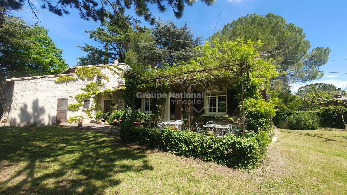 LEDENON Maison familiale, piscine, garage - photo 2