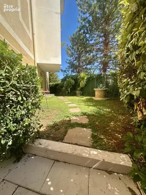 T4 rez de jardin + double box dans residence fermee - photo 9