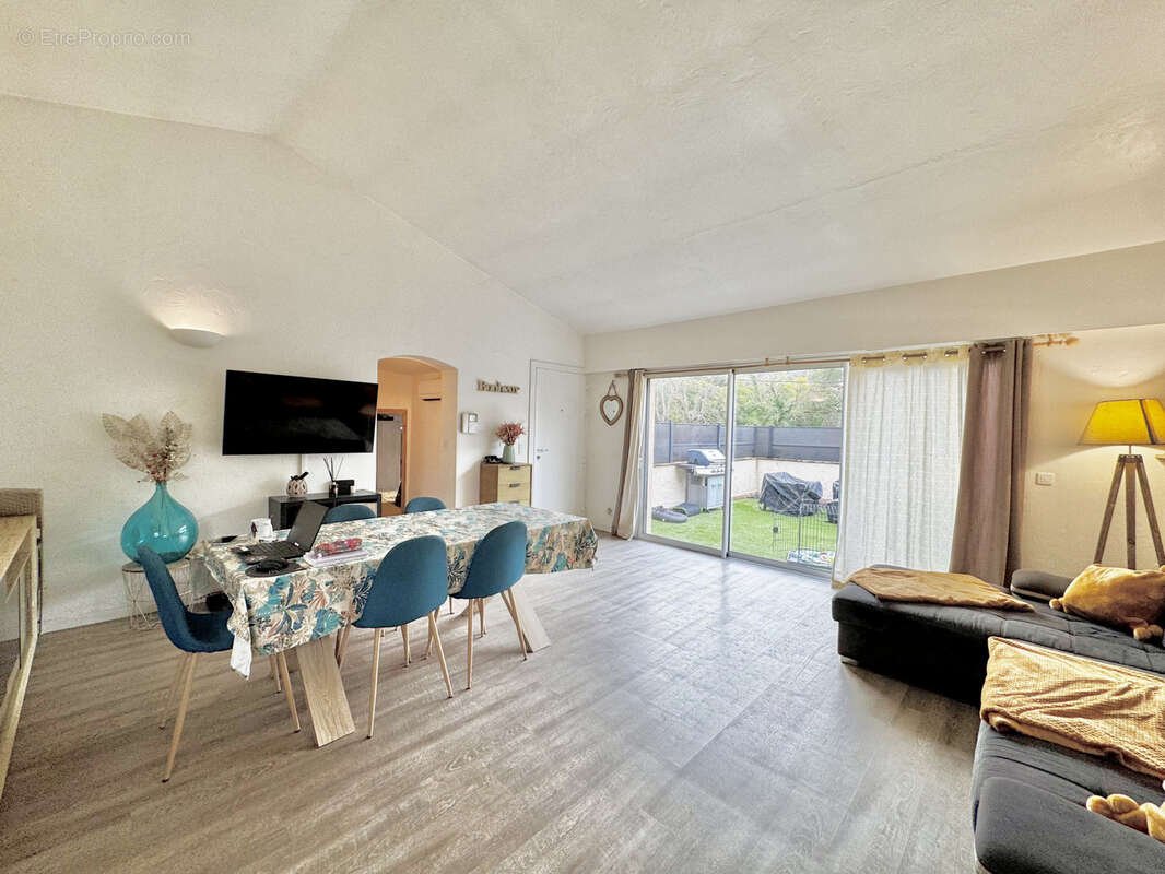 Appartement à PEGOMAS