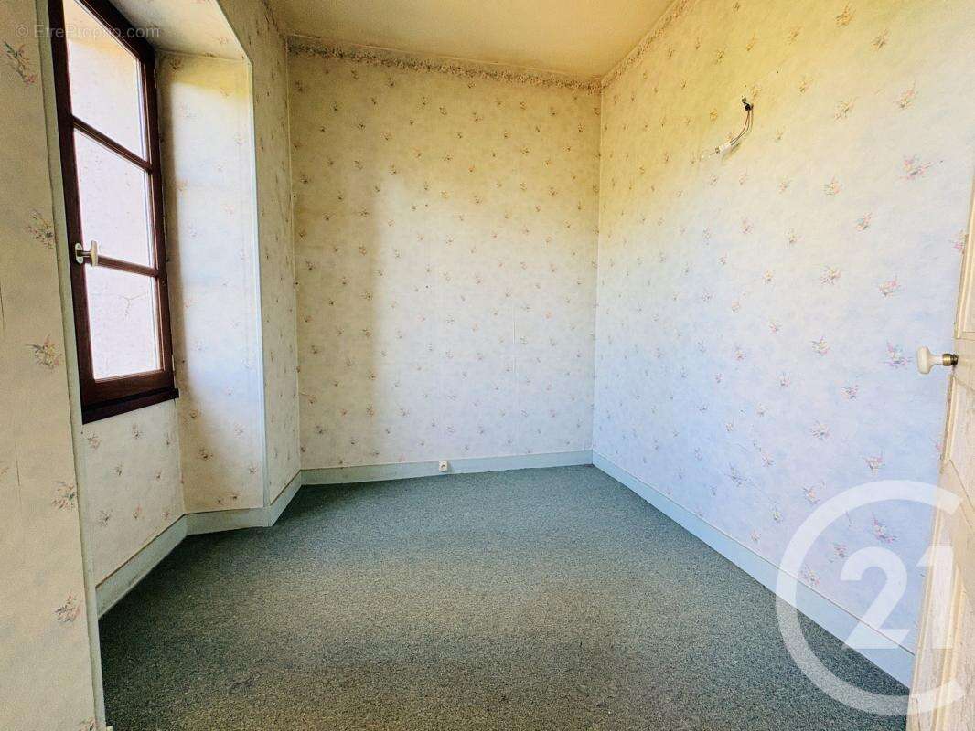 Maison 90 m² à Peyrat-De-Bellac  - photo 13