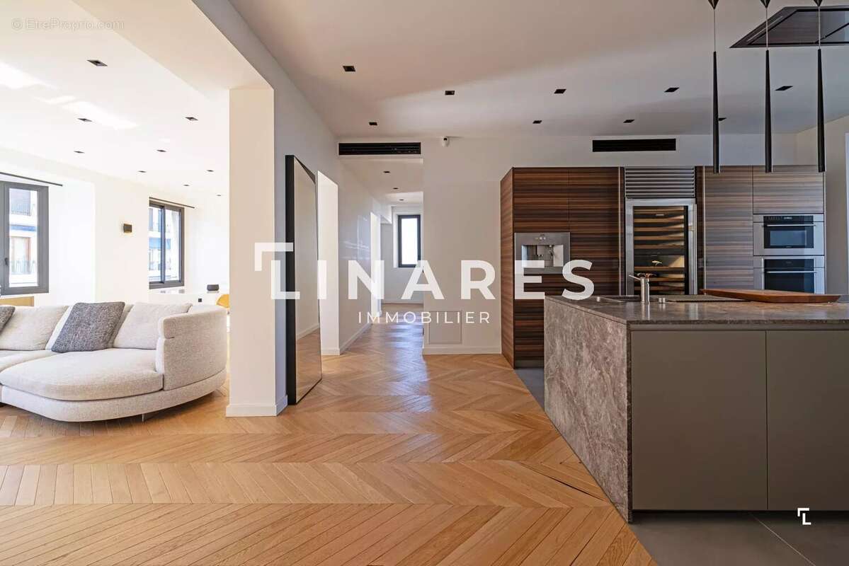 Appartement à MARSEILLE-8E