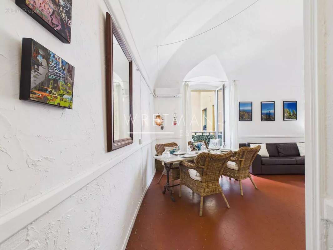 Appartement à MENTON