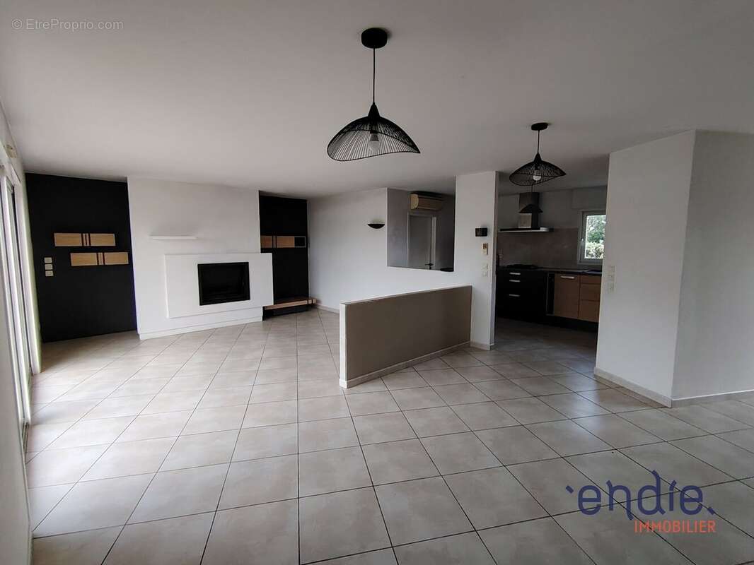 Maison d'architecte de 126 m² hab + garage de 42 m² à proximité d'Hagetmau 40700 - photo 5