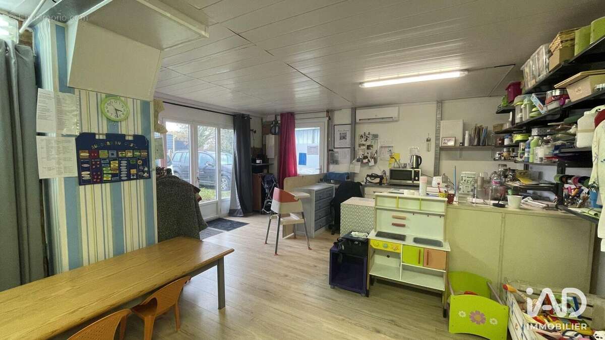 Photo 6 - Commerce à LE HEZO