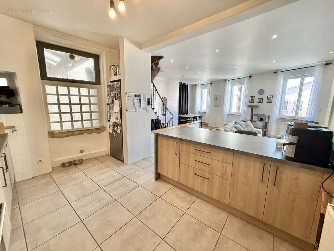 Appartement à THOISSEY