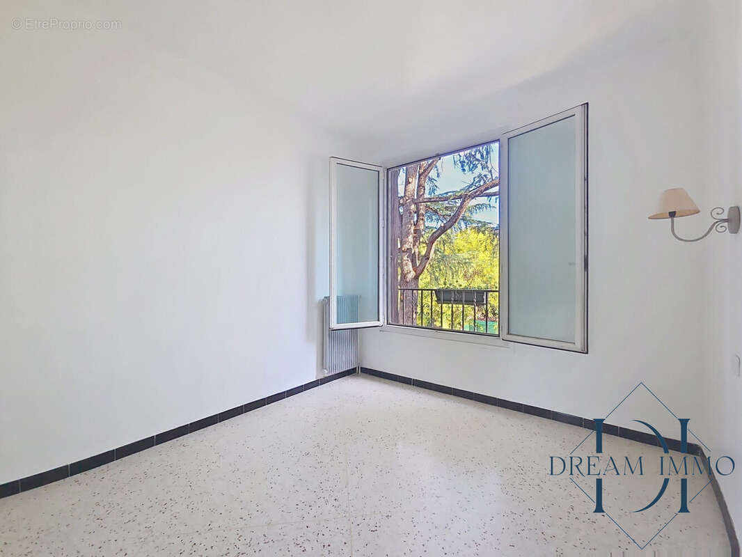 chambre 1 - Appartement à PERPIGNAN