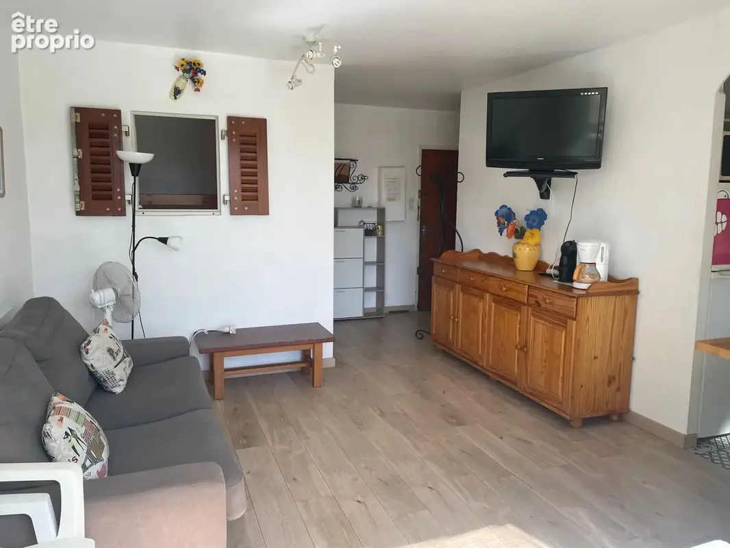 Appartement 1 pièce 26 m² à vendre à Six-Fours-Les-Plages (83140) - photo 2