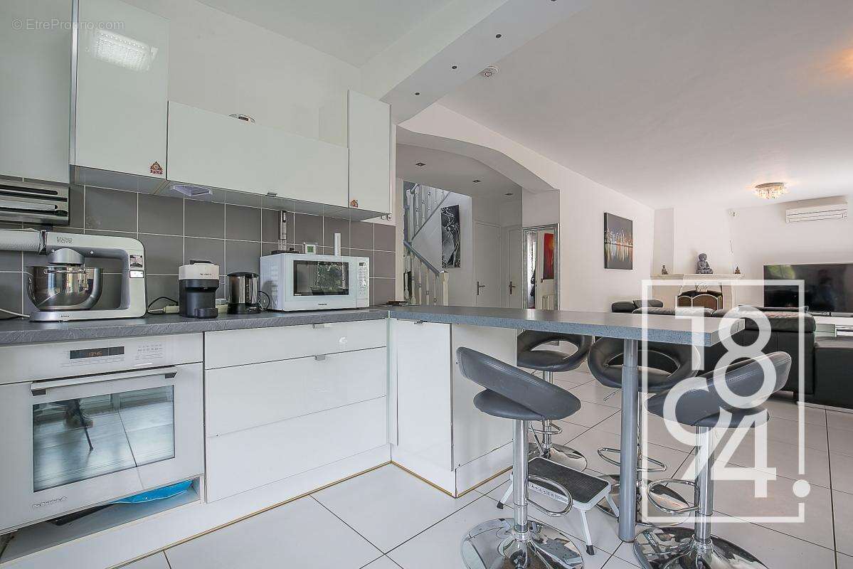 Maison à LA PENNE-SUR-HUVEAUNE