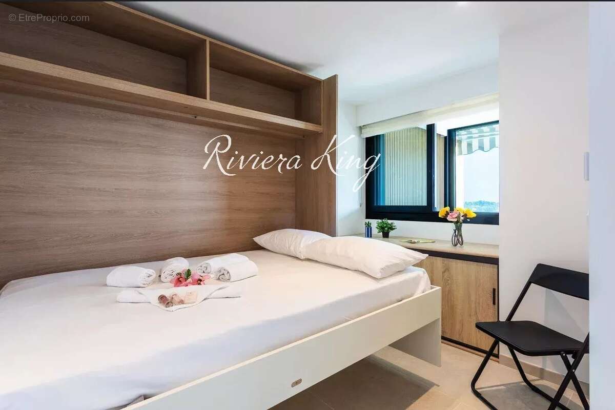 Villefranche-sur-Mer – Magnifique appartement 3P avec vue mer, piscine, parking et cave - photo 8