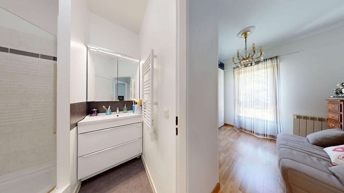 Appartement à SAINT-CYR-L'ECOLE