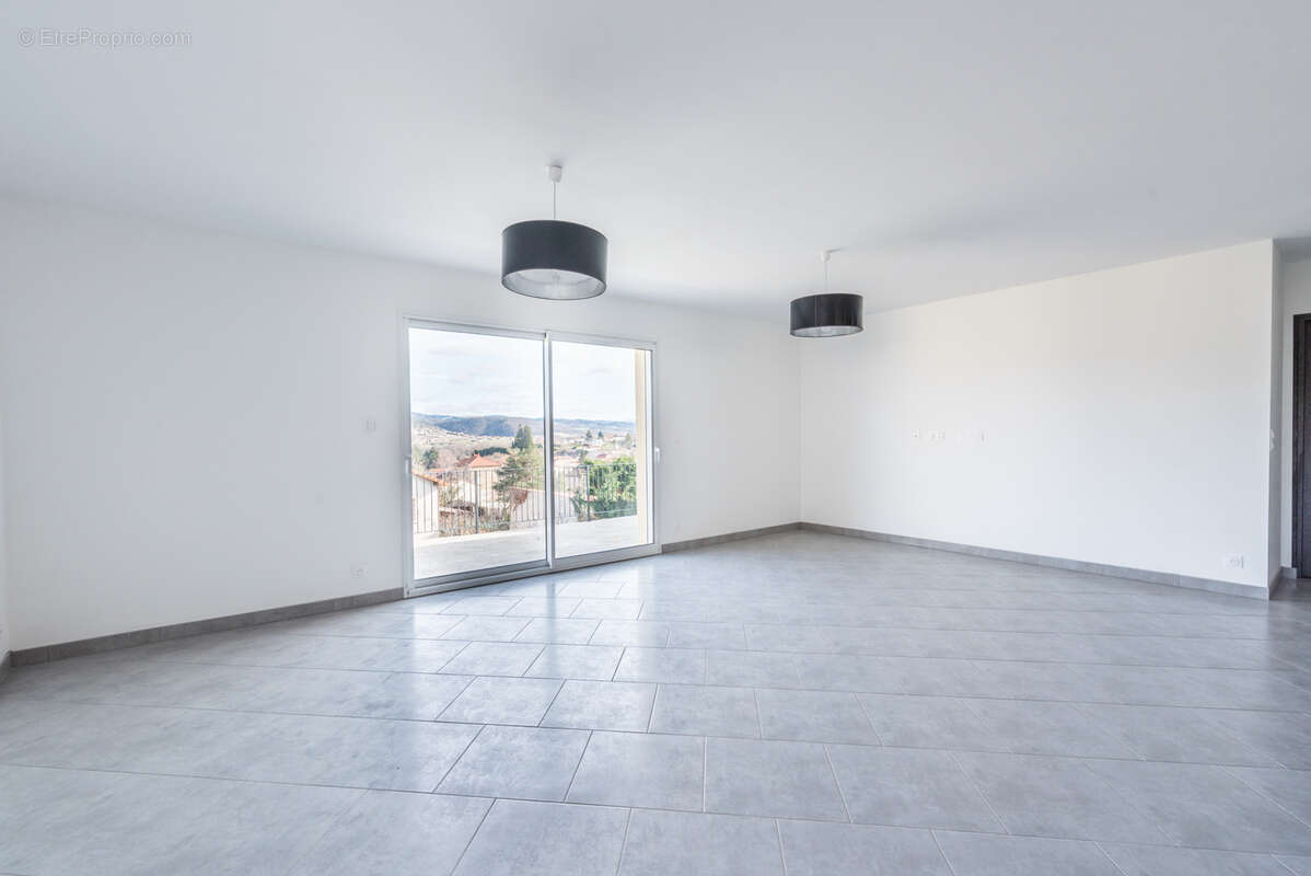 Maison à SAINTE-FLORINE