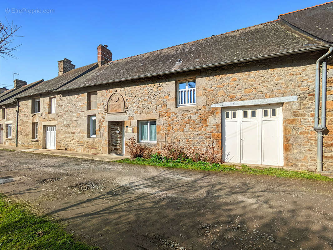 Maison à PLEINE-FOUGERES